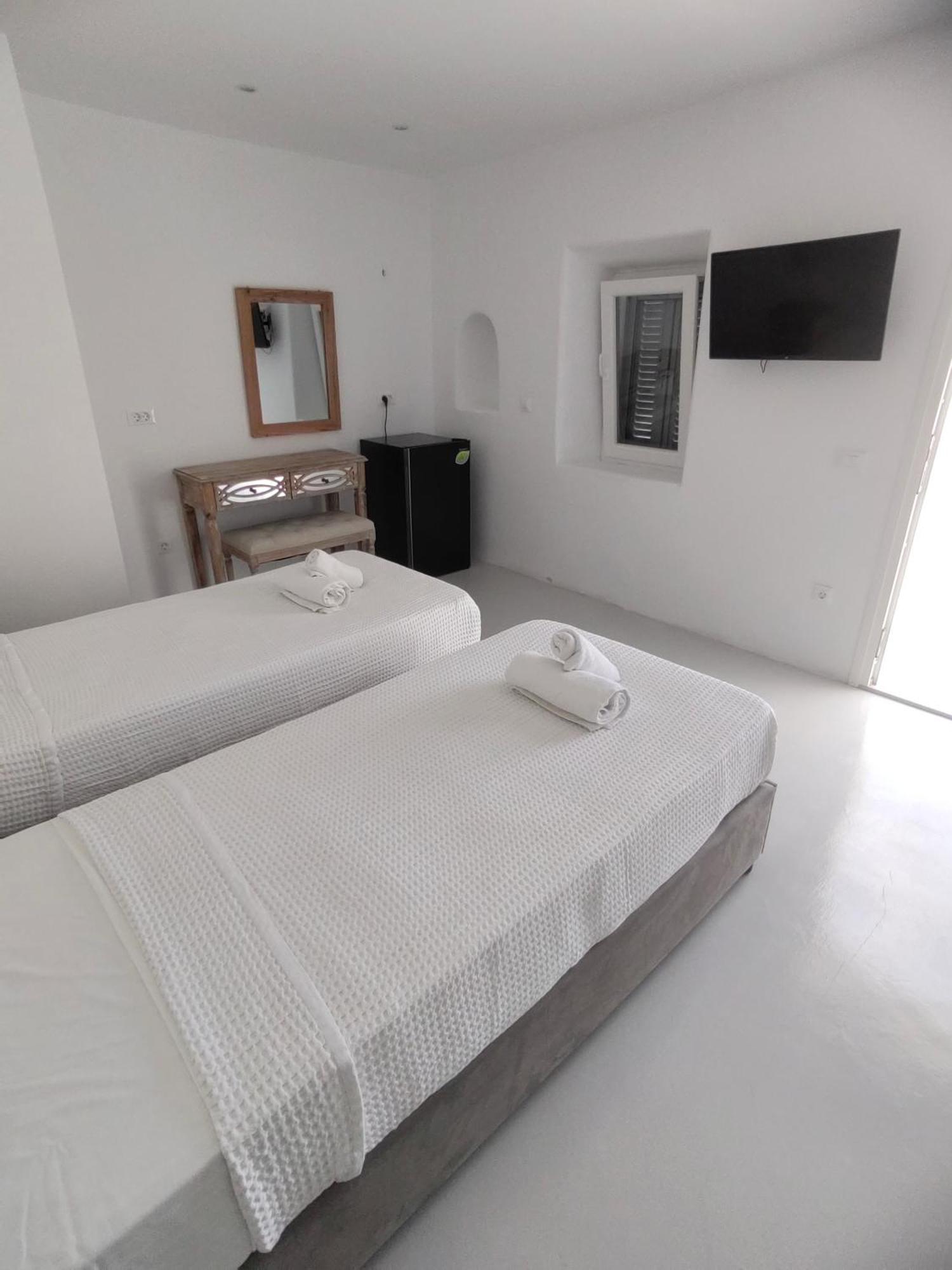 Hotel Ftelia Breeze à Klouvas Extérieur photo
