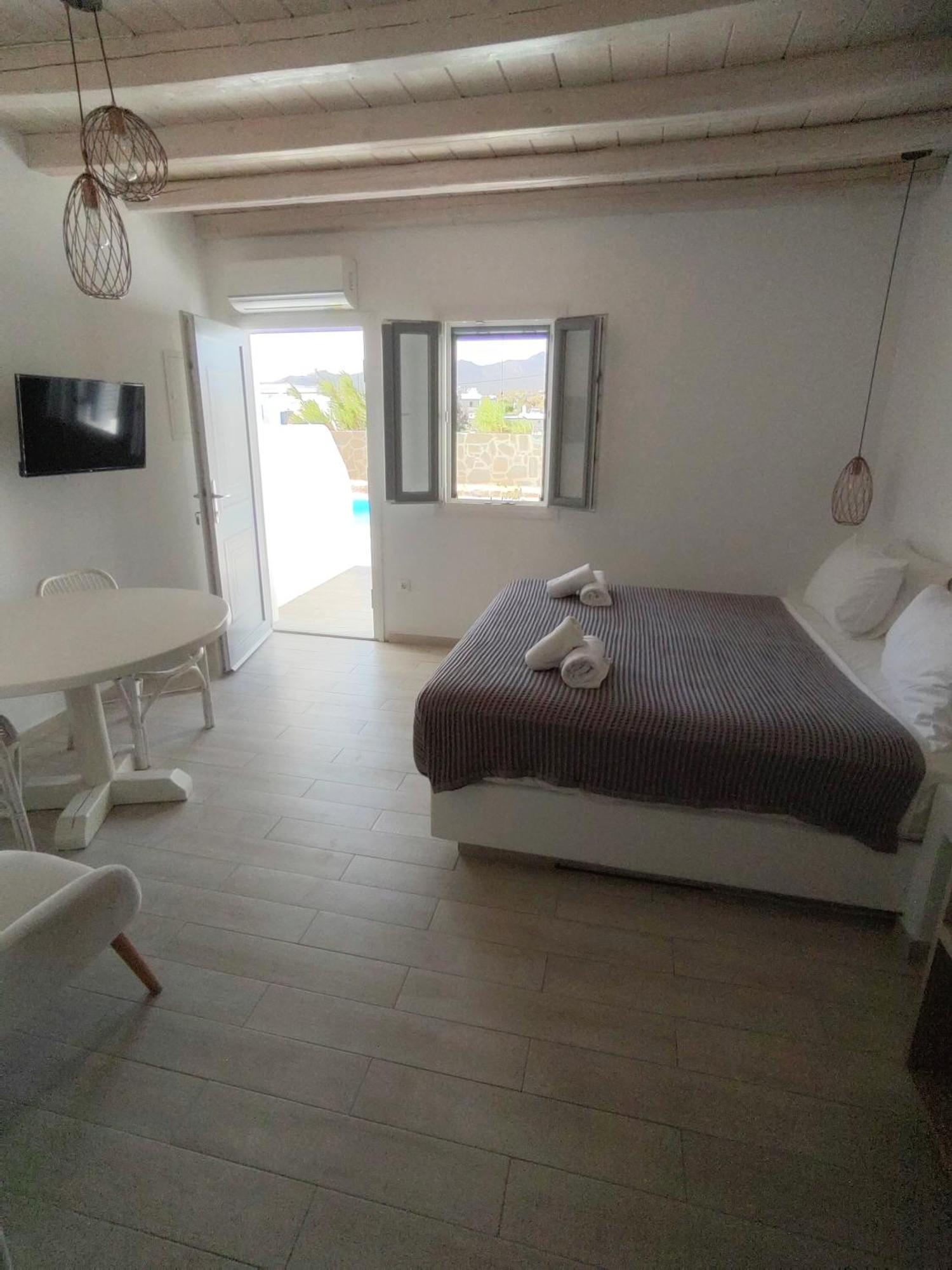 Hotel Ftelia Breeze à Klouvas Extérieur photo