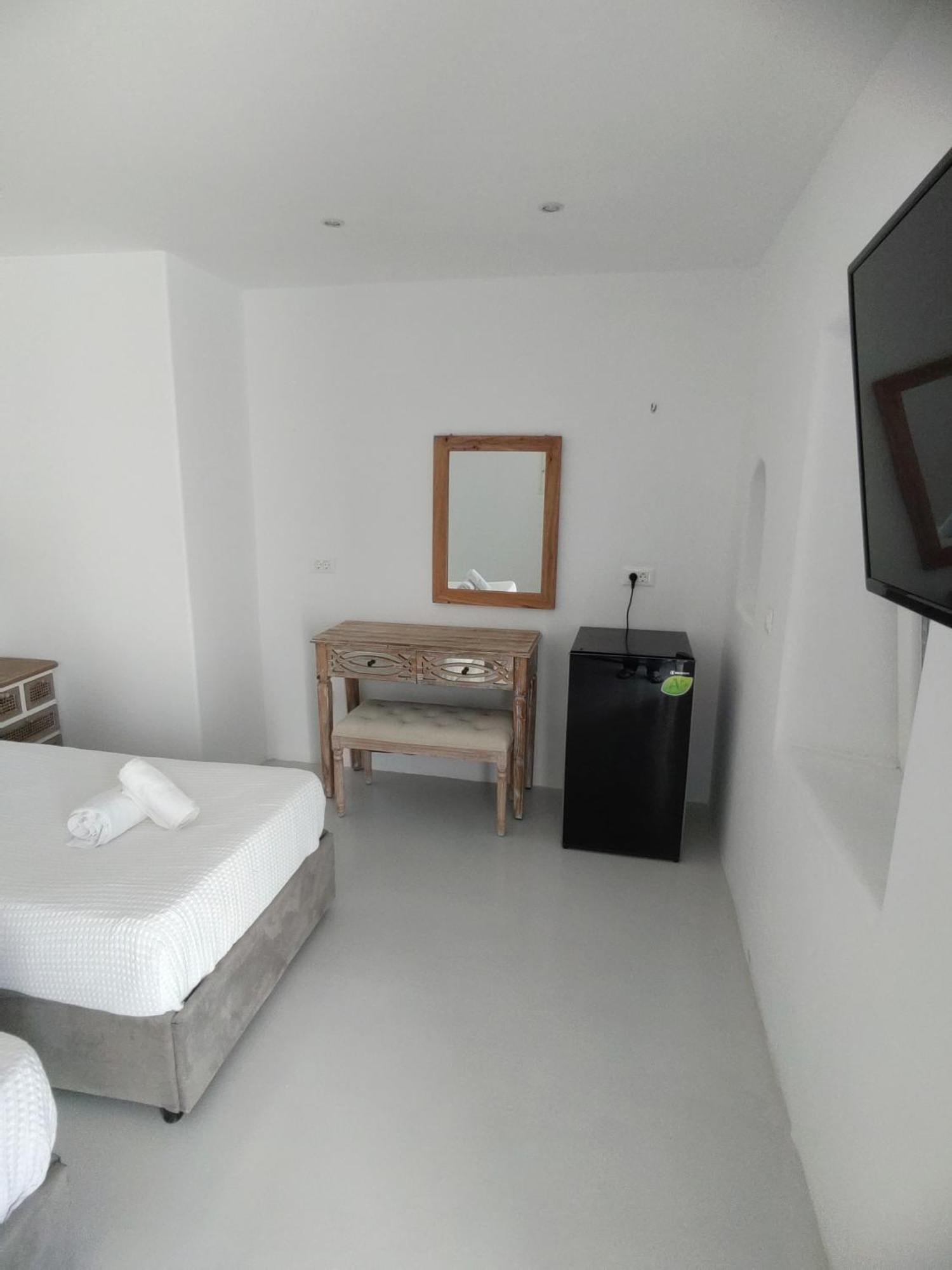 Hotel Ftelia Breeze à Klouvas Extérieur photo